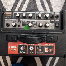 Roland Cube 30x