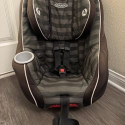 Brown Graco Convertible Car Seat