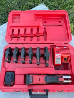 M18 18-Volt Lithium-Ion Brushless Cordless FORCE LOGIC Press Tool Kit with 1/2 in. - 2 in. Jaws Kit (6-Jaws Included)