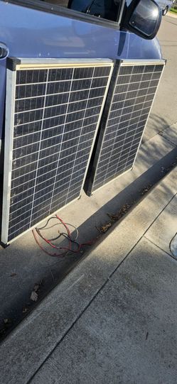 2 Thunderbolt 100W Solar Panels