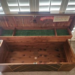 The Lane Cedar Wood Hope Chest 