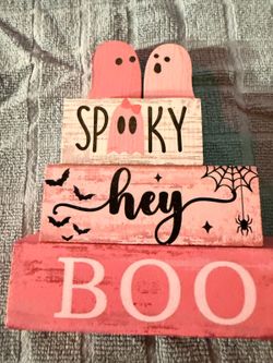 Spooky Hey Boo Halloween wood sign