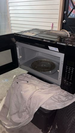 Black Over-the-Range Microwave