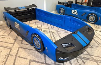 Kids race car bed twin