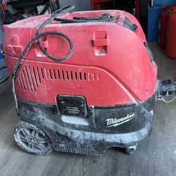 Milwaukee Concrete Vacuum 