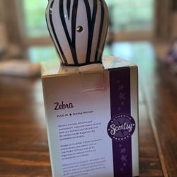 Zebra Plug In Scensty 