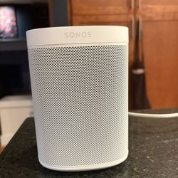 SONOS ONE GEN 2 SPEAKER USED 3 TIMES