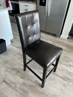 4 black chairs