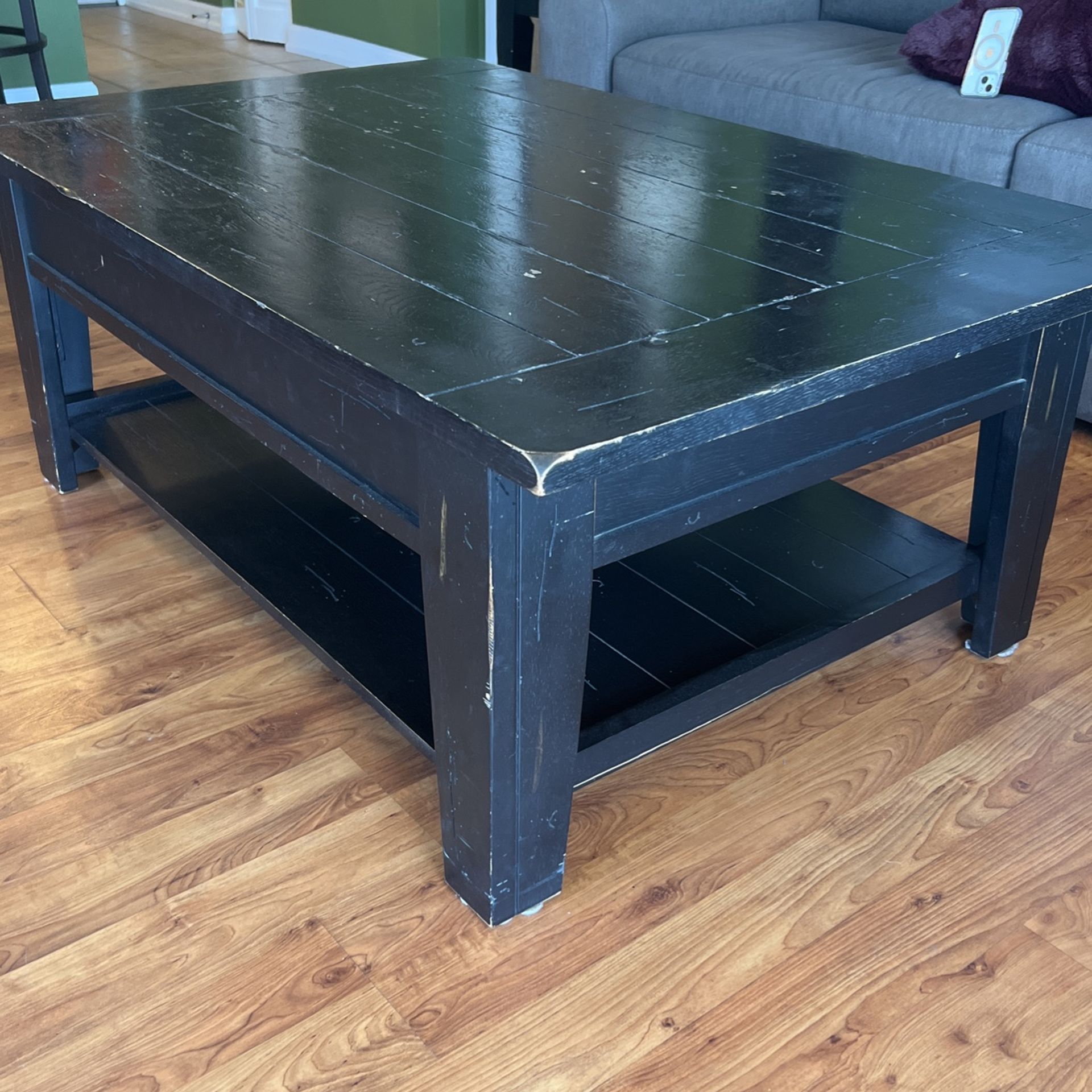 Coffee Table With Two Matching Side Tables