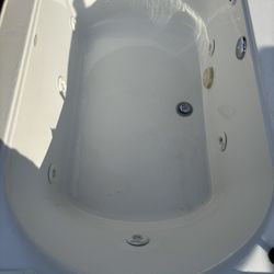 Kohler Whirlpool Jacuzzi Bathtub!