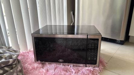 Oster Countertop Microwave