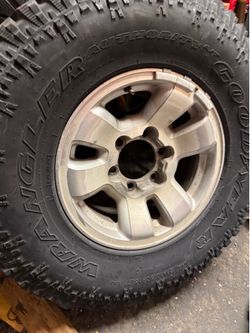 Toyota Tacoma wheels and tires