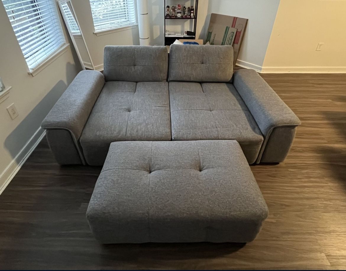 3-Seat Gray Sectional
