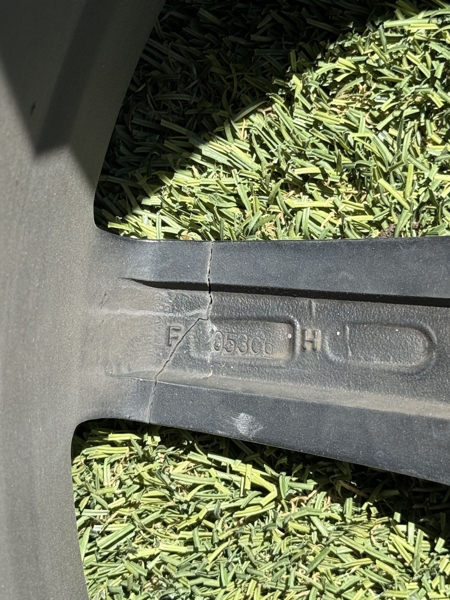 Cracked Sve 350 Wheel