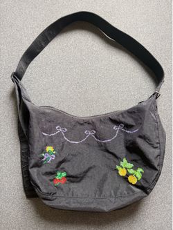 Baggu Medium Nylon Crescent Bag - Cross Stitch