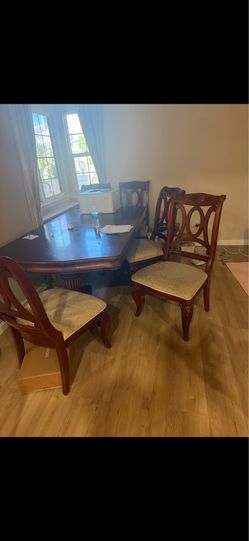 Table dinning table
