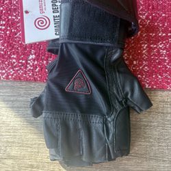 Gamuzzi fingerless gloves. Black. new