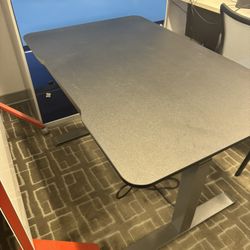 Vari Comfort Edge Desk