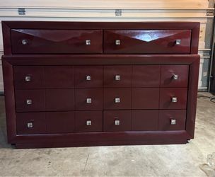 EIGHT DRAWERS DRESSER LARAGE