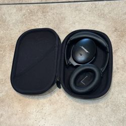 Bose QC 45 headphones 