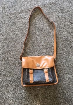 Giani bernini cross body purse