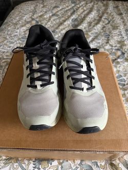 On Cloud Size 10 W