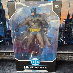 7 1/2 " Batman Action Figure Multivers
