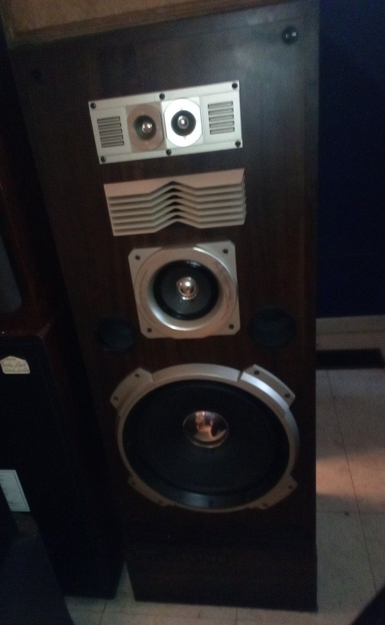 PIONEER 4-WAY SPEAKER SYSTEM 