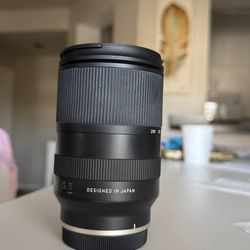 Tamron 28-200mm F/2.8-5.6 E-mount