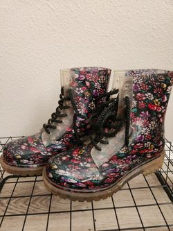 Size 6 Firty Laundry Rubber Combat Boots