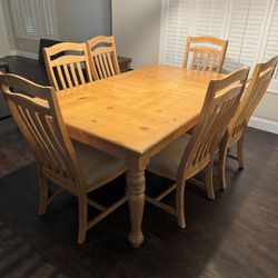 Dining Room Table 