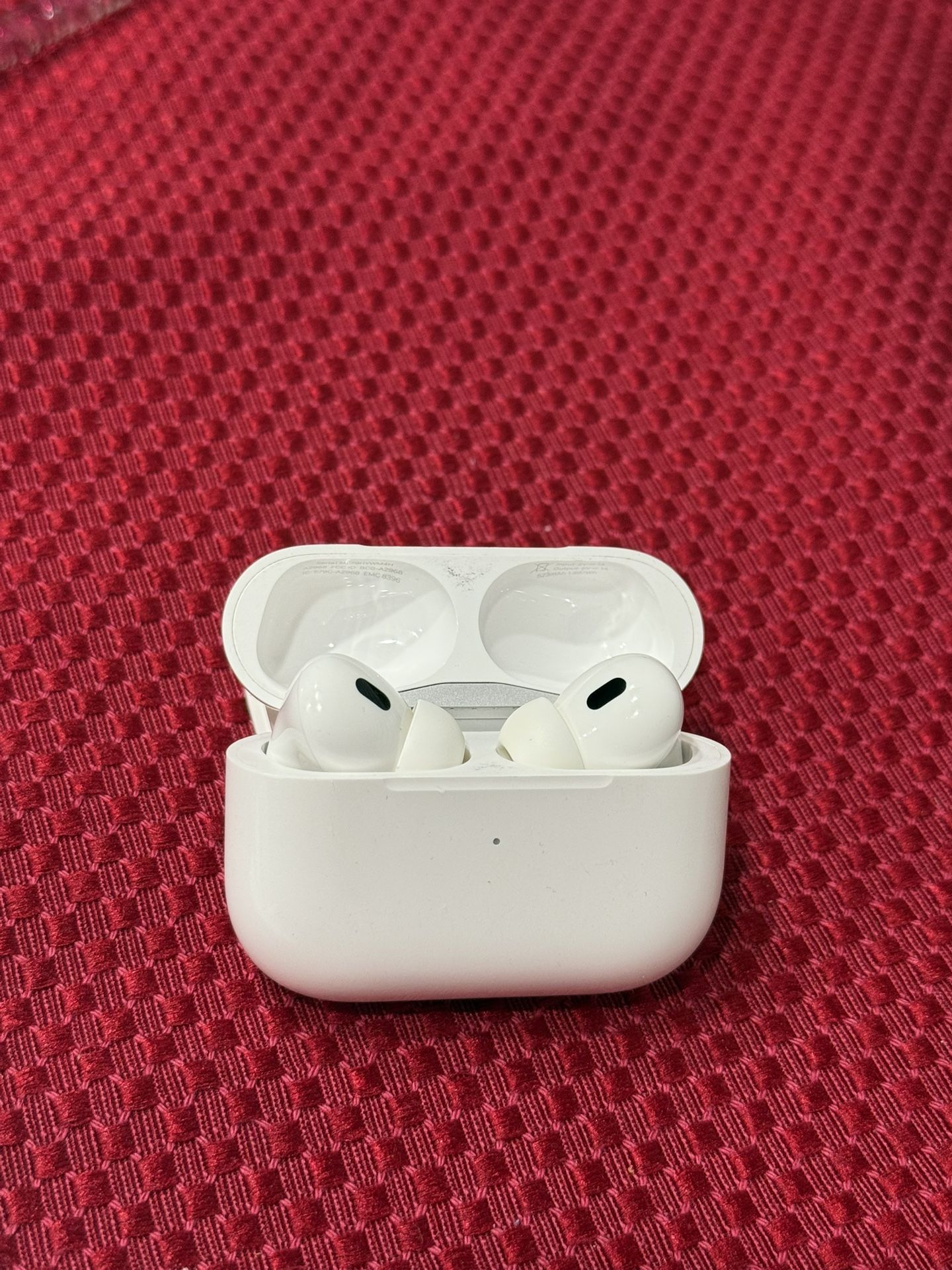 AirPods Pro 2 With Noise Cancelling