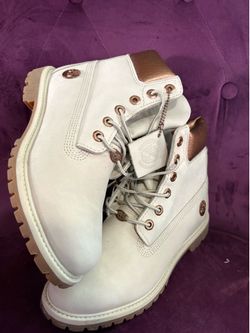 Cream/bronze Timberlands Size 8.5