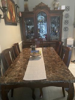 Dining room set the table is marble