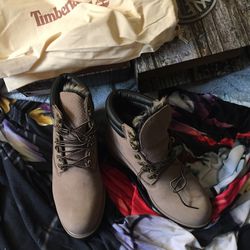 Never Worn Women Timberland Boots Size 8.5