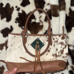 Shyanne Cow Hide Conceal carry Leather Turquoise Purse / Shoulder Bag Hand Bag 