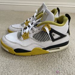 2024 Nike Air Jordan 4 Retro Vivid Sulfur - Women's 10 / Men's 8.5 (AQ9129-101)