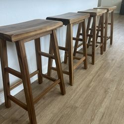 4 Wooden Bar Stool