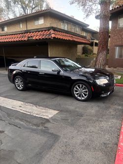 2018 Chrysler 300