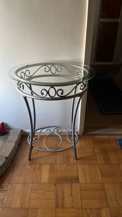 Table lamp