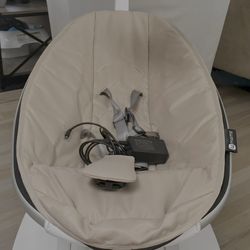 4MOMS Mamaroo 
