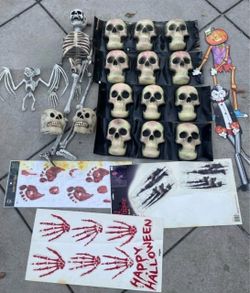 Halloween decorations light, skeleton skulls