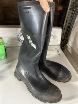 Steel toe rubber boots men’s size 10