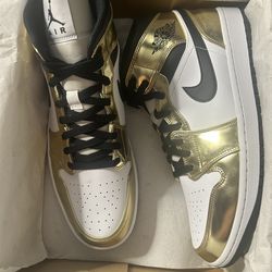 Jordan 1 Mid Metallic Gold Size 13 New