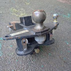 Tow Hitch/Ball