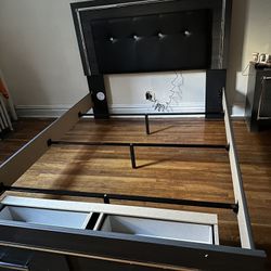 FULL SIZE BED FRAME WITH 2 STORAGE DRAWERS