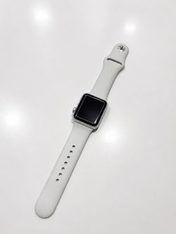 Apple Watch Series 3 38mm Silver Aluminum – For Parts/Repair