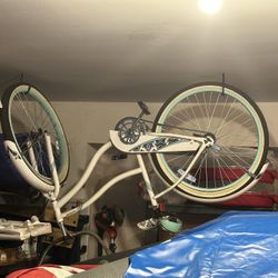 Ladies 26” Huffy Beach Cruiser