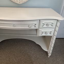Vintage Pearl White Desk 