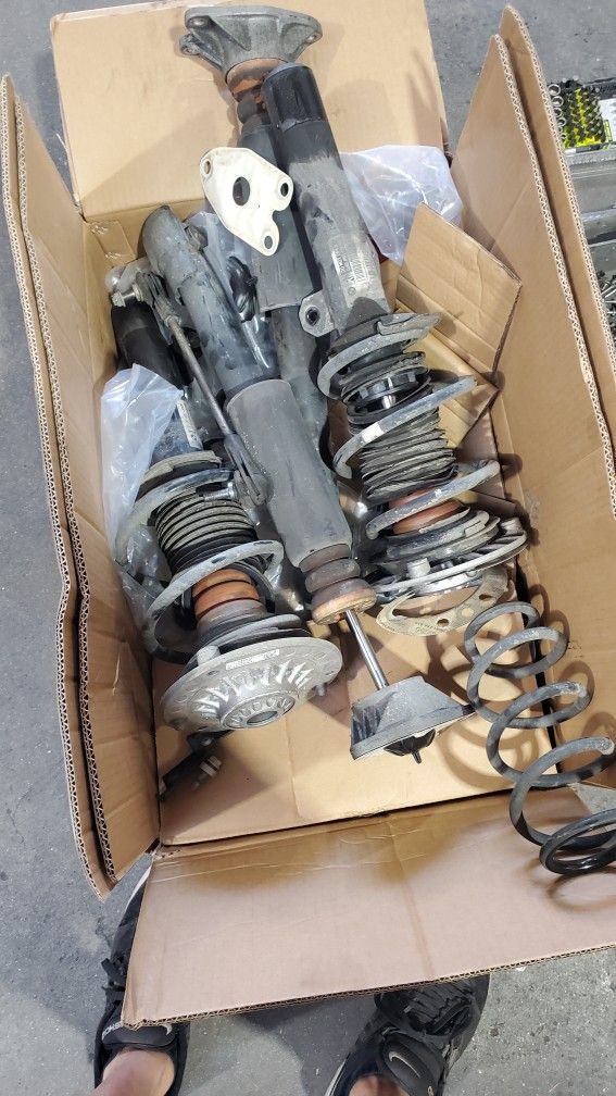 2011-2016 Mini Cooper S Oem Struts And Springs Front And Rear